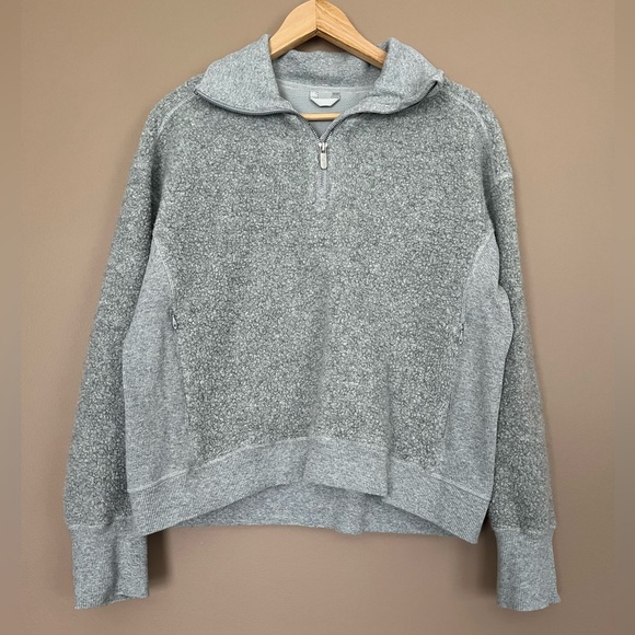 {Lululemon} Stand Out Sherpa 1/2 Zip Pullover in Heathered Core Light Grey - 6 - Picture 1 of 10